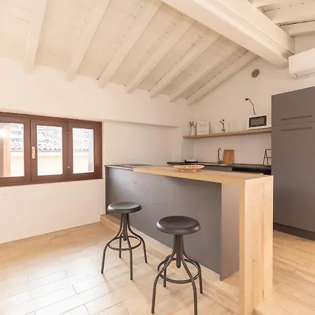 Residenza Capriolo 28 - F&l *