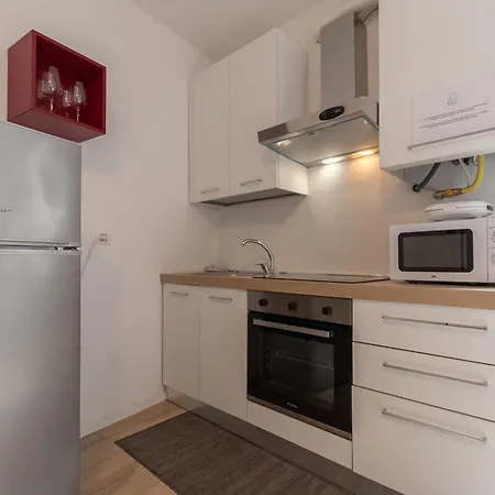 Residenza Capriolo 28 - F&l Appartement *